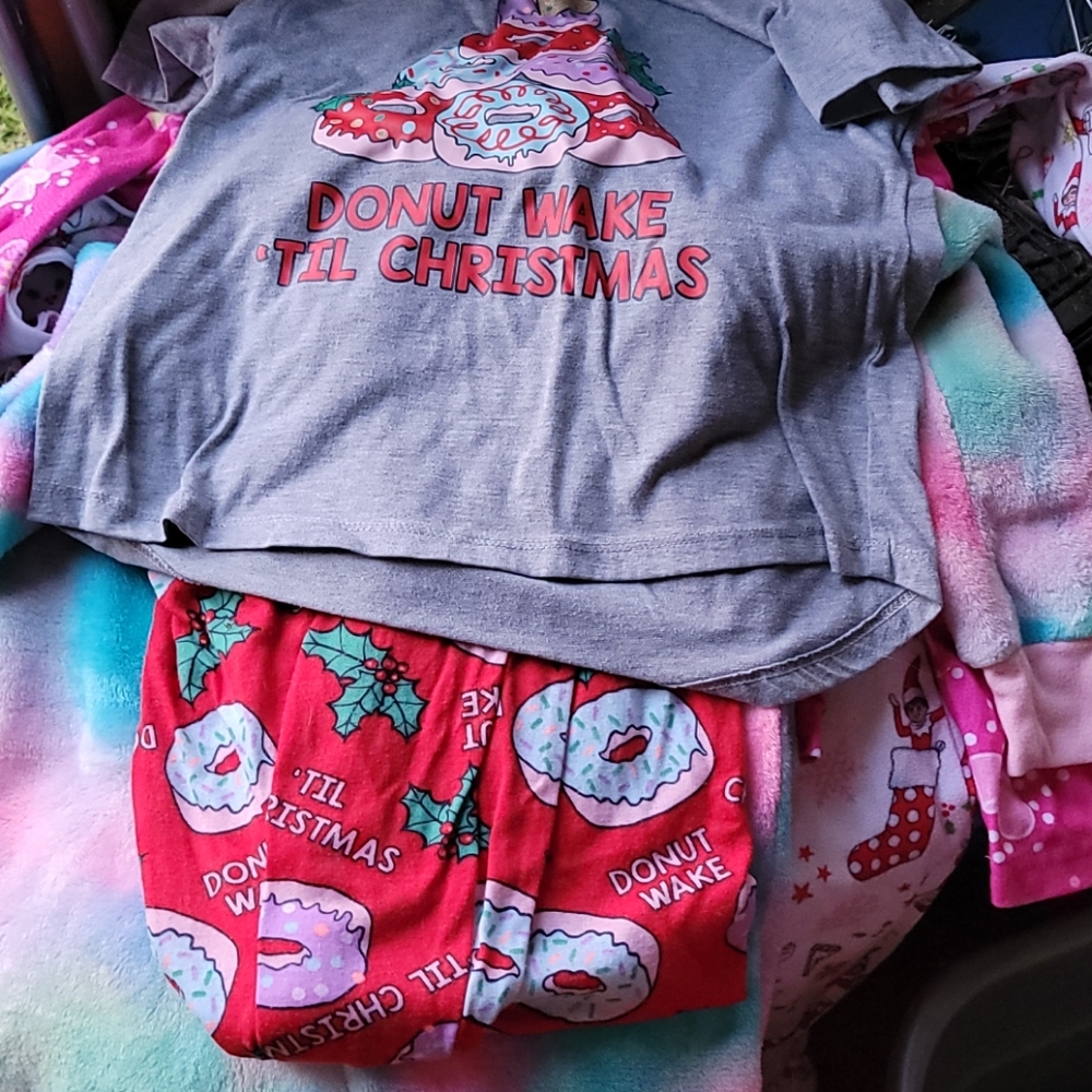 girl Christmas pj set